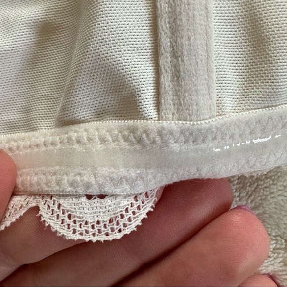 Aerie Real Happy Ivory Strapless Multiway Bra - Picture 12 of 16
